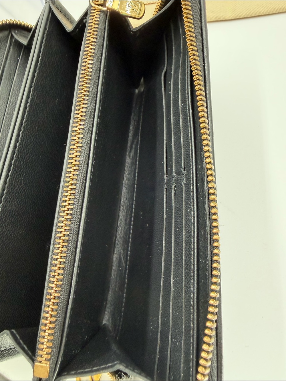 LV Black Coussin Monogram Empreinte Zippy Wallet W/Box Dust Bag and Entrupy COA - Picture 11 of 16